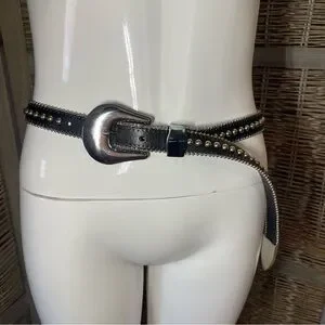 B-Low the Belt | Accessories | Blow The Belt Western  display picture 3